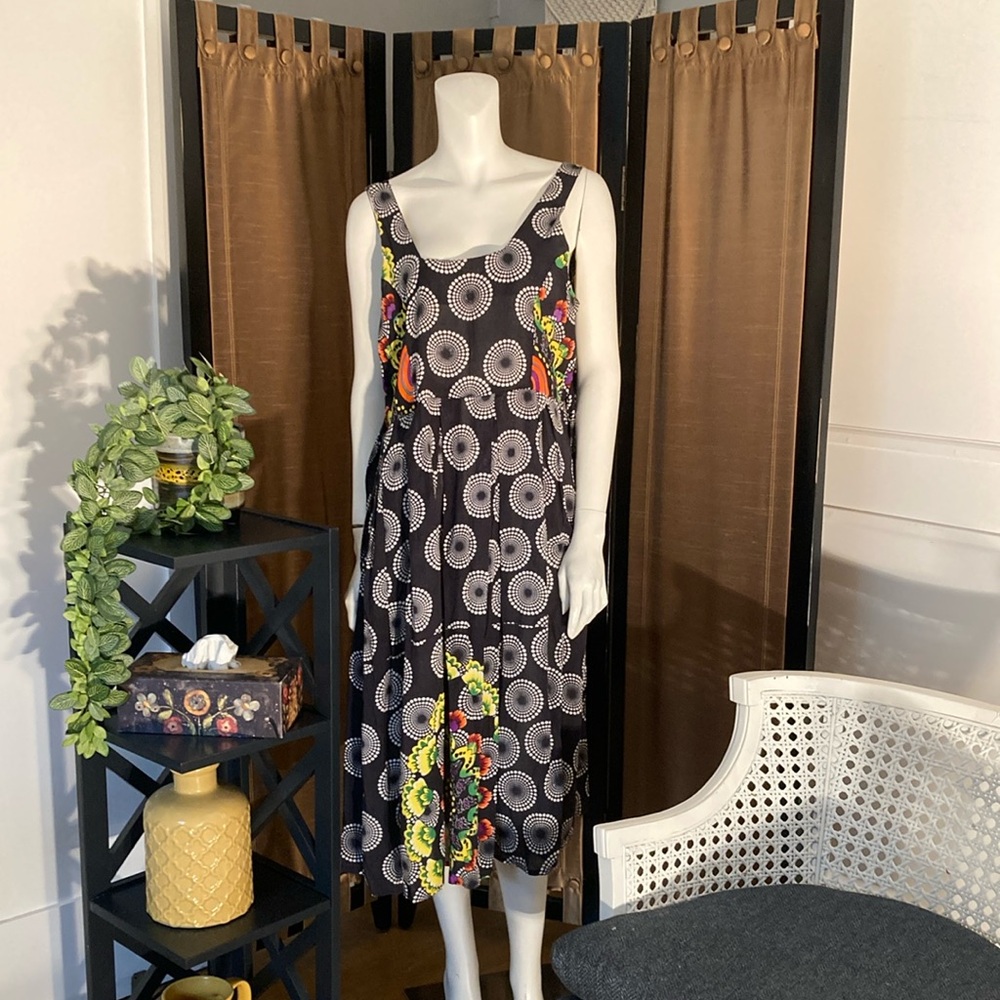 Floral Patterned Sleeveless Dress